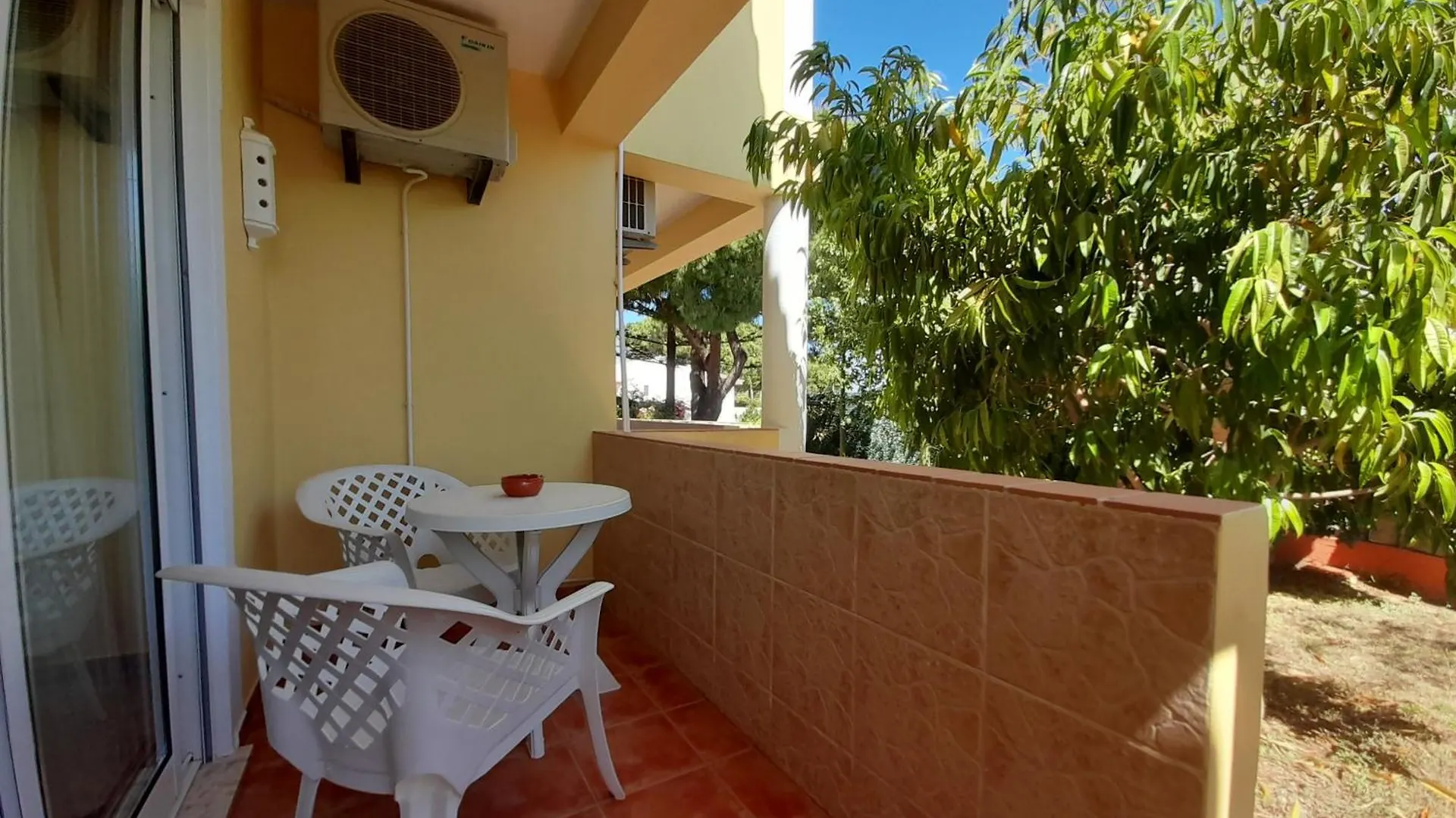 Aurora Sol Hotel Praia Da Luz Guest house